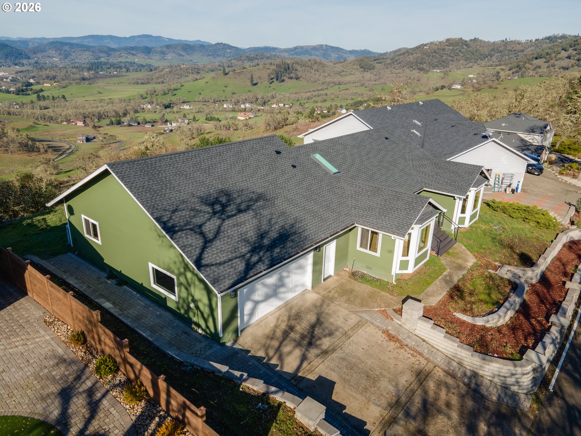 383 Ridgecrest Drive Roseburg, OR 97471 - Photo 4 of 44