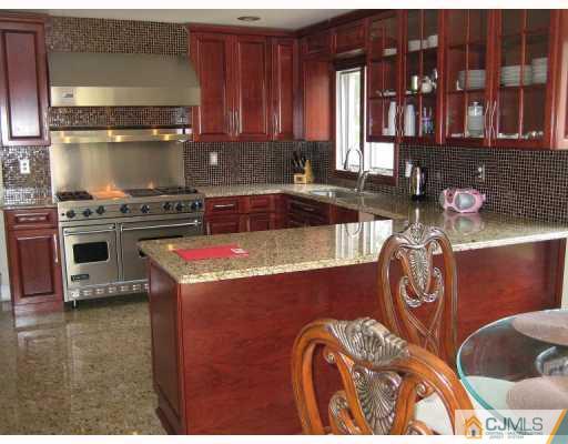 4 Mindy Road Edison, NJ 08820 - Photo 2 of 10 Gallery Image 2