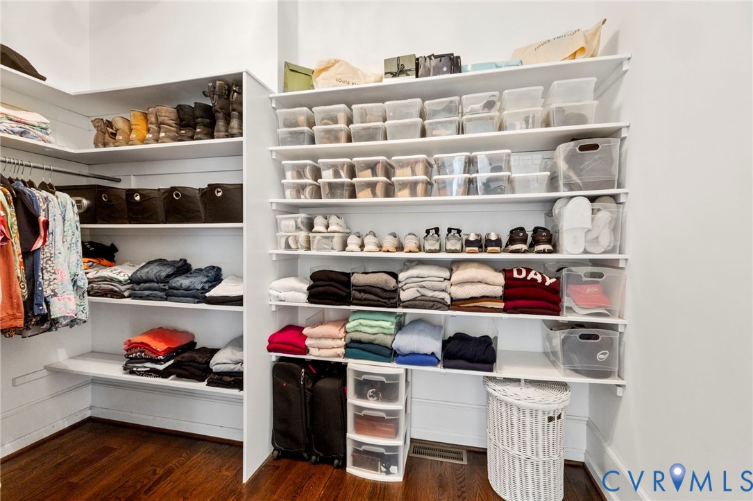 3264 Three Bridge Road Powhatan, VA 23139 - Photo 39 of 78 Primary Closet 1. Has to walkin closets