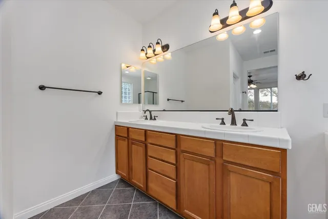 $425,000 | Undisclosed Address, Bakersfield, CA 93312