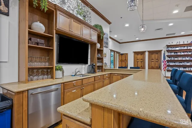 $425,000 | Undisclosed Address, Bakersfield, CA 93312