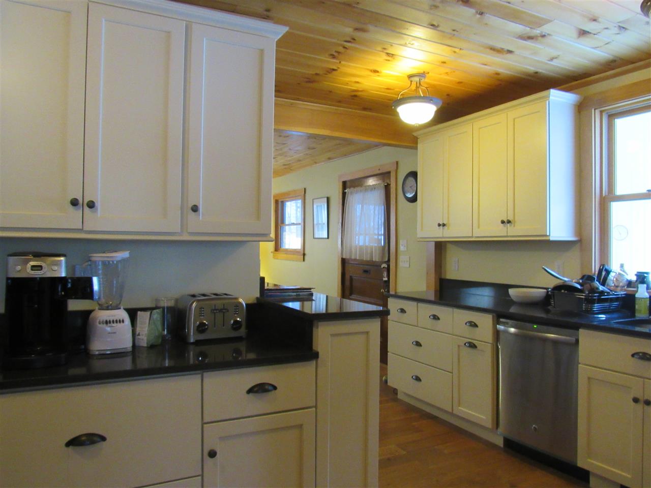 314 Dead End Road Plymouth, VT 05056 - Photo 8 of 25 Gallery Image 8