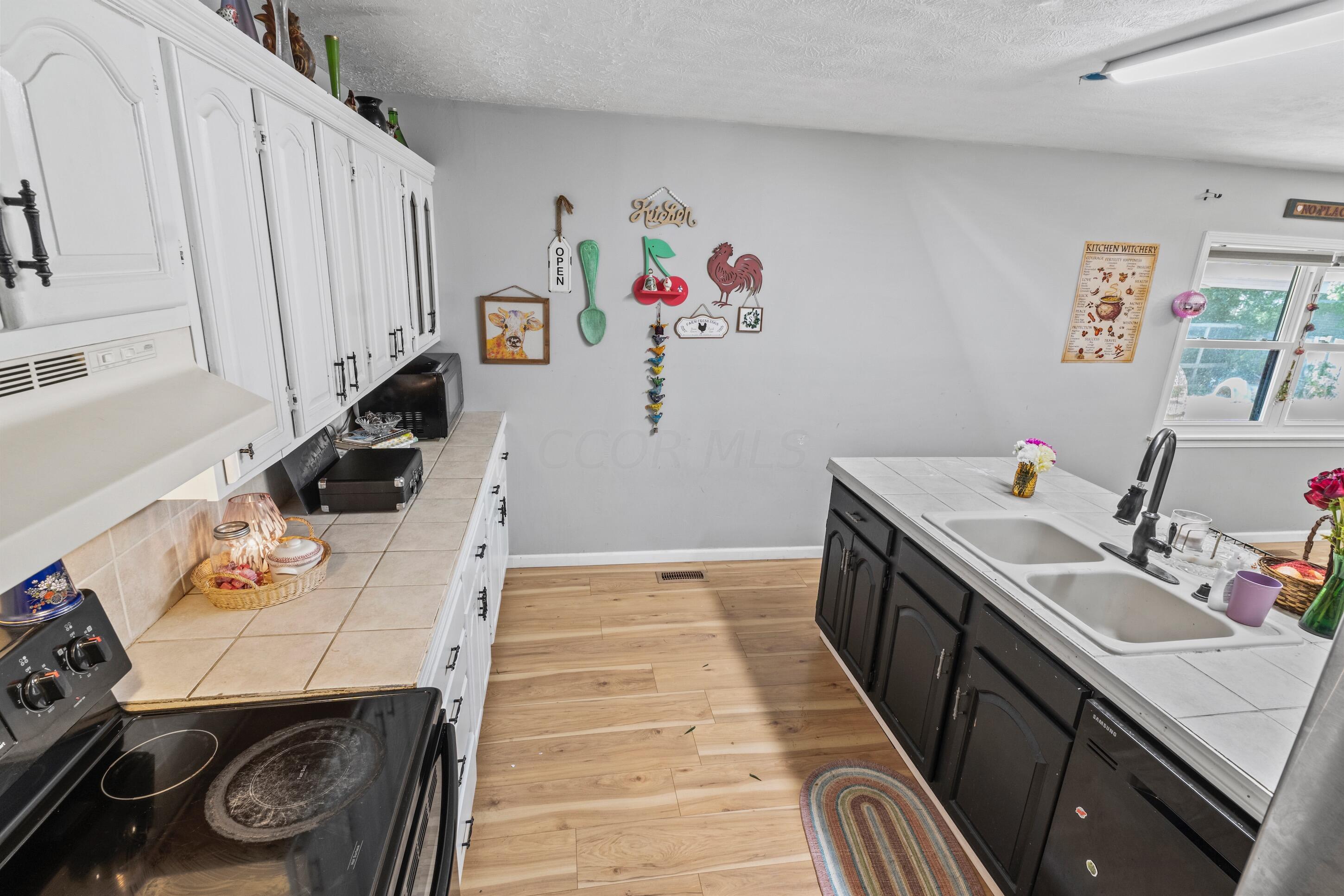 475 Dunkle Road Circleville, OH 43113 - Photo 10 of 27 Kitchen