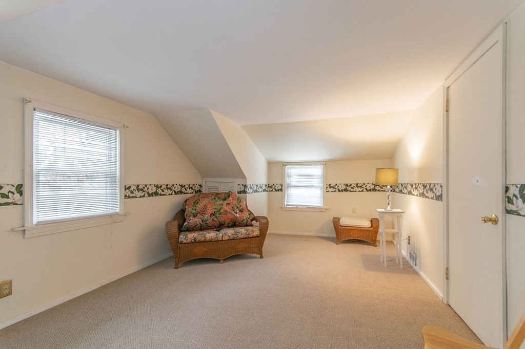 116 Wheeler Avenue Springfield, MA 01118 - Photo 22 of 36