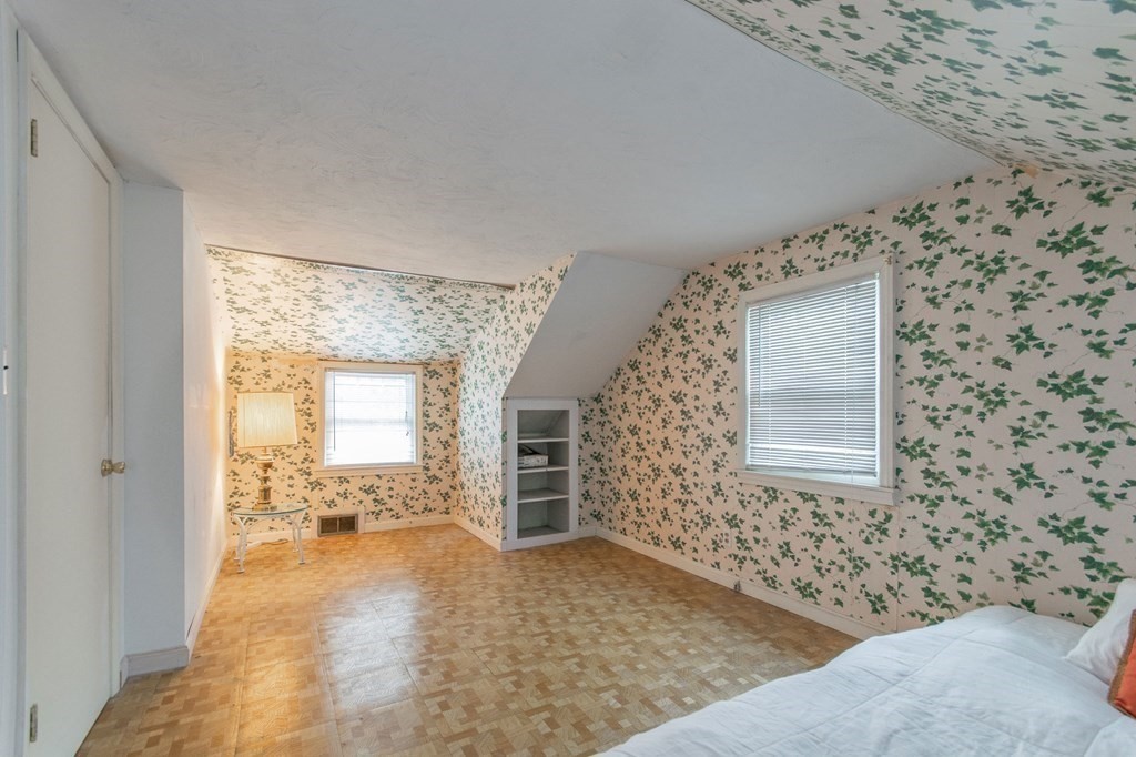 116 Wheeler Avenue Springfield, MA 01118 - Photo 25 of 36