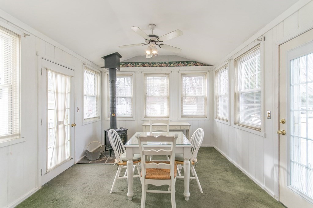 116 Wheeler Avenue Springfield, MA 01118 - Photo 3 of 36