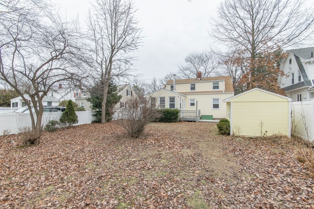 116 Wheeler Avenue Springfield, MA 01118 - Photo 35 of 36