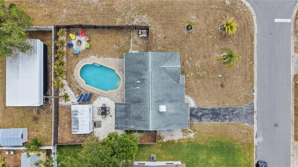 10437 52nd Avenue North St. Petersburg, FL 33708 - Photo 6 of 36
