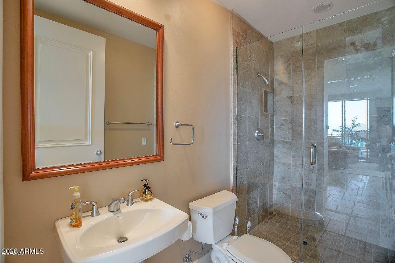 2211 East Camelback Road, Unit 604 Phoenix, AZ 85016 - Photo 23 of 53 24
