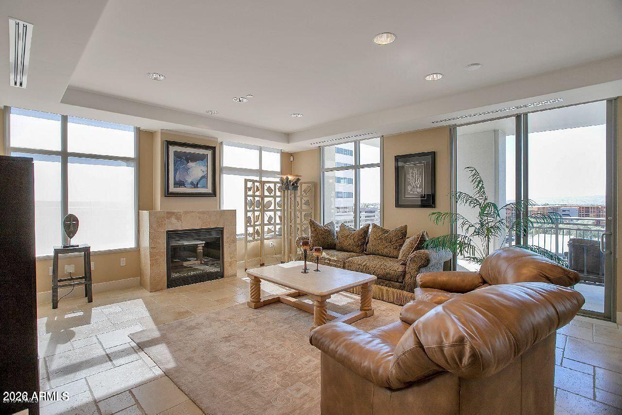 2211 East Camelback Road, Unit 604 Phoenix, AZ 85016 - Photo 3 of 53 3