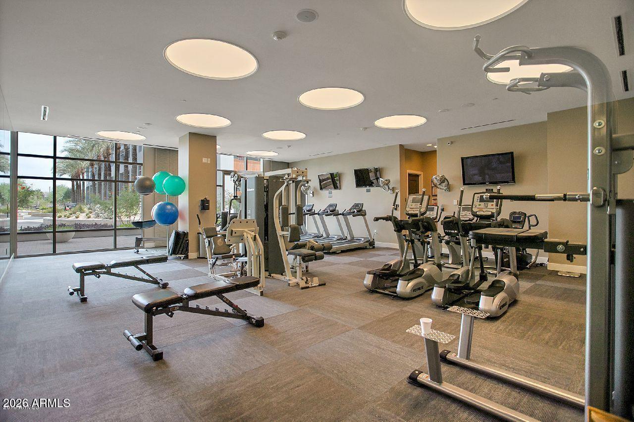 2211 East Camelback Road, Unit 604 Phoenix, AZ 85016 - Photo 33 of 53 34