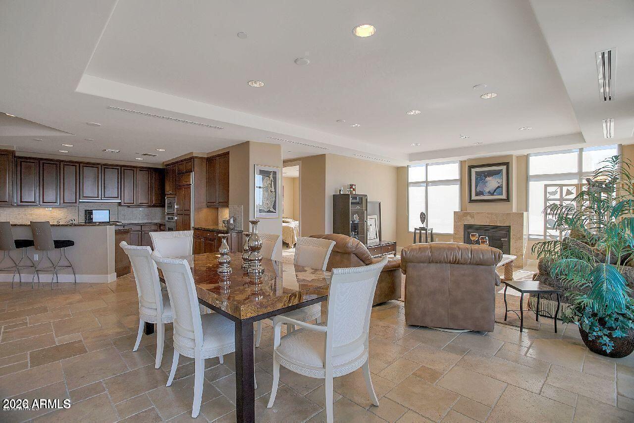 2211 East Camelback Road, Unit 604 Phoenix, AZ 85016 - Photo 5 of 53 5