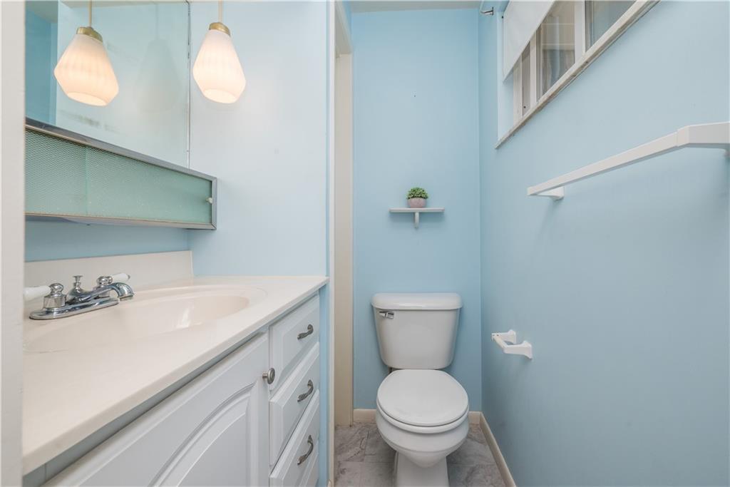 1565 Cathell Road Pittsburgh, PA 15236 - Photo 15 of 27 Primary half bath