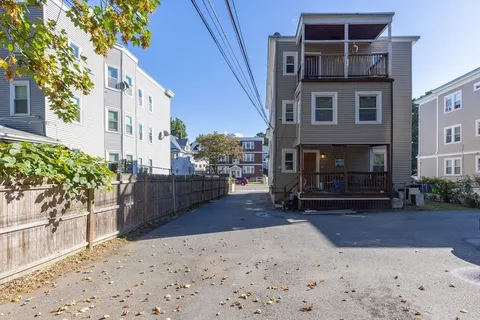 $1,239,000 | 257 Belgrade Avenue, Boston, MA 02131