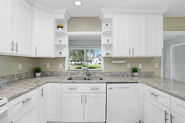 $1,950 | 2306 Lancaster Drive, Unit 2306, Sun City Center, FL 33573