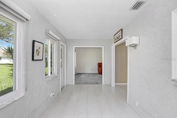 $1,950 | 2306 Lancaster Drive, Unit 2306, Sun City Center, FL 33573