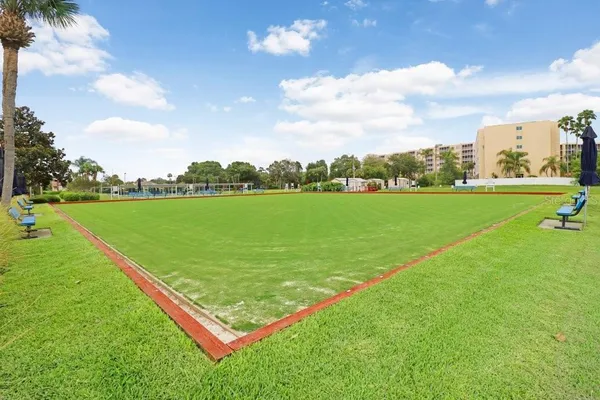 $1,950 | 2306 Lancaster Drive, Unit 2306, Sun City Center, FL 33573