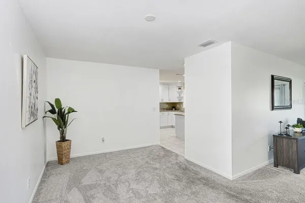 $1,950 | 2306 Lancaster Drive, Unit 2306, Sun City Center, FL 33573