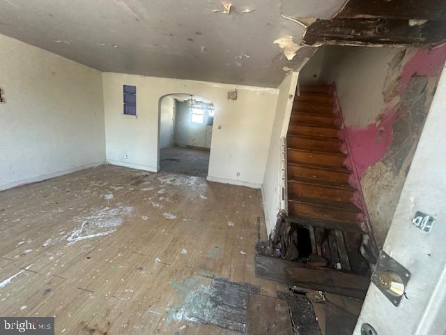 554 Wiltshire Road Upper Darby, PA 19082 - Photo 6 of 18 a view of a hallway with entryway