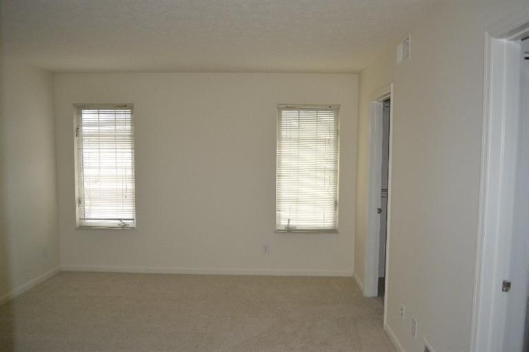 10555 Montgomery Road, Unit 72 Montgomery, OH 45242 - Photo 9 of 18