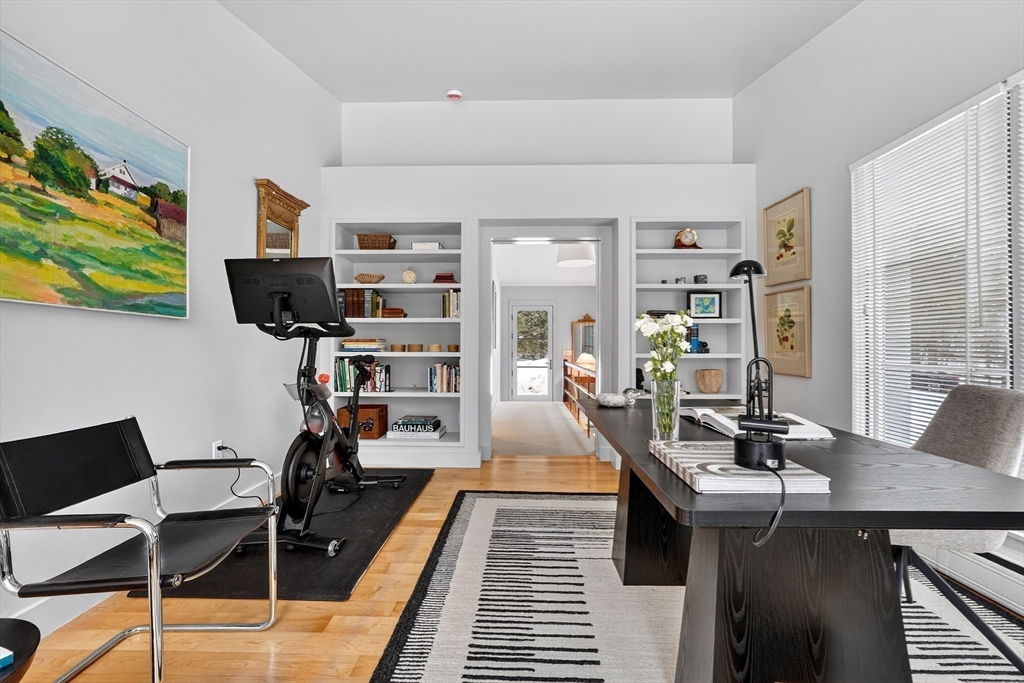 45 Weston Road Lincoln, MA 01773 - Photo 23 of 39 Gallery Image 23