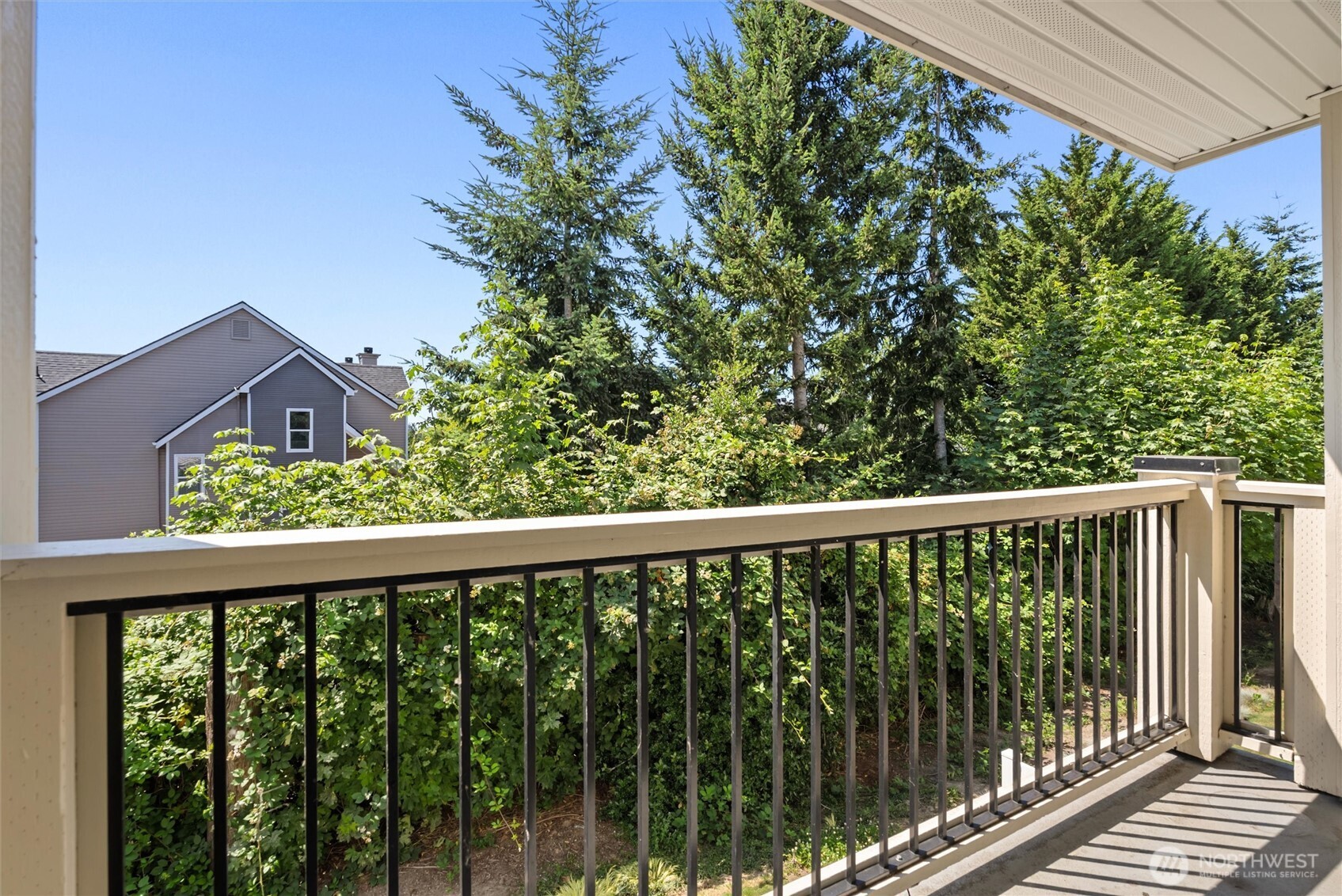 12404 East Gibson Road, Unit M202 Everett, WA 98204 - Photo 27 of 28