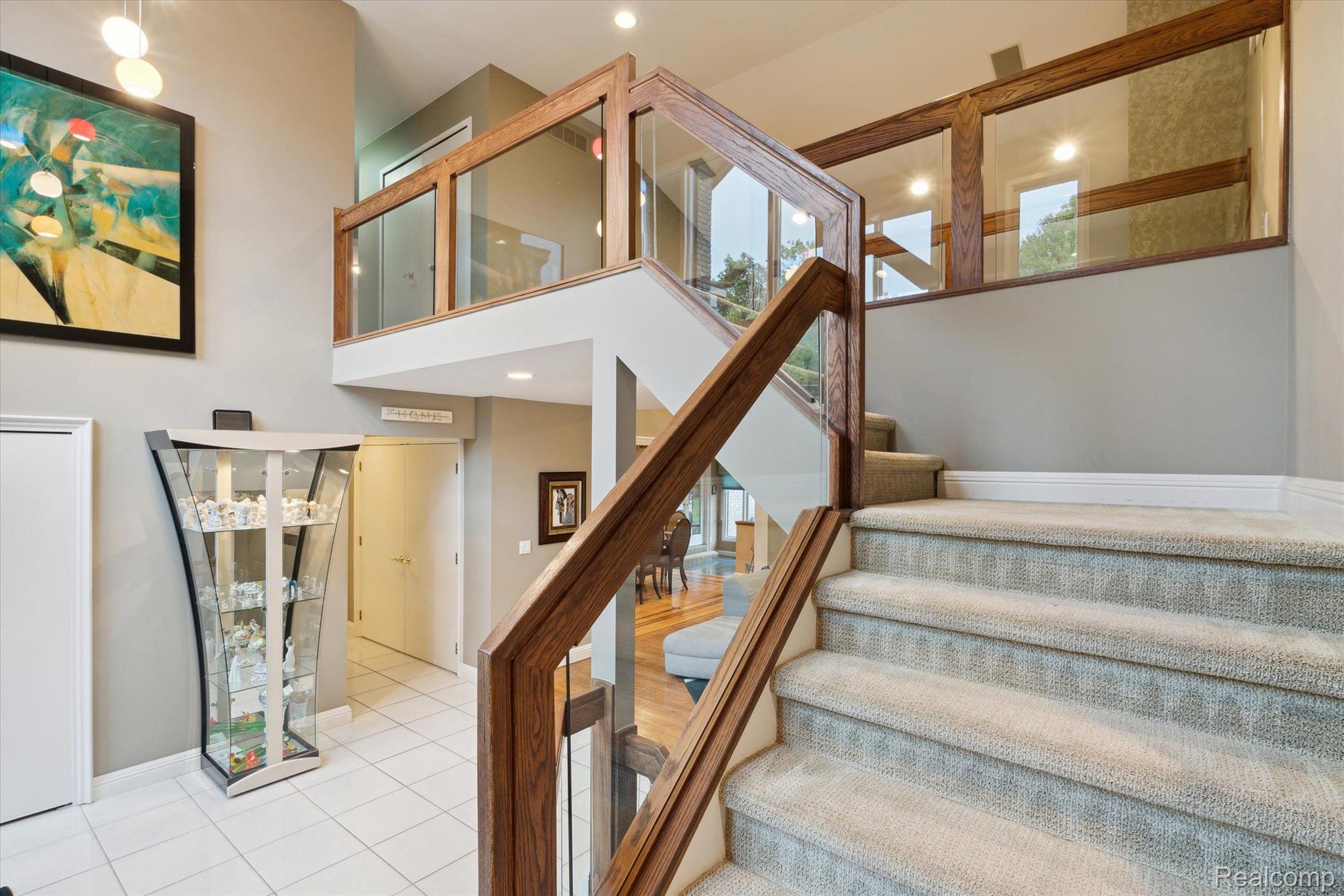 18887 Van Road Livonia, MI 48152 - Photo 6 of 78 Gallery Image 6