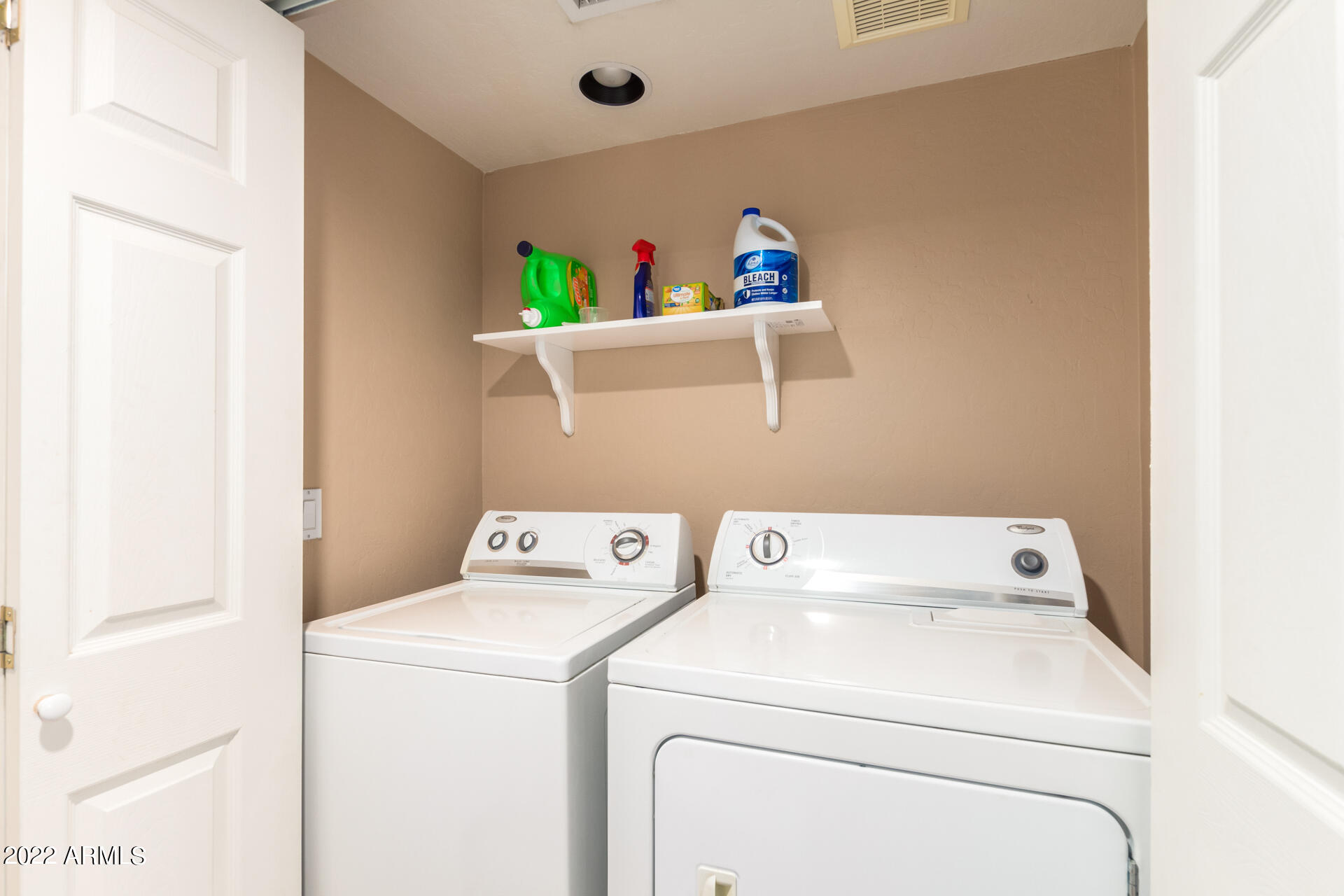 1699 West San Remo Street Gilbert, AZ 85233 - Photo 25 of 31 Downstairs Laundry