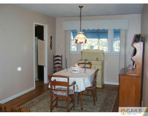 30 Ferris Road Edison, NJ 08817 - Photo 2 of 6
