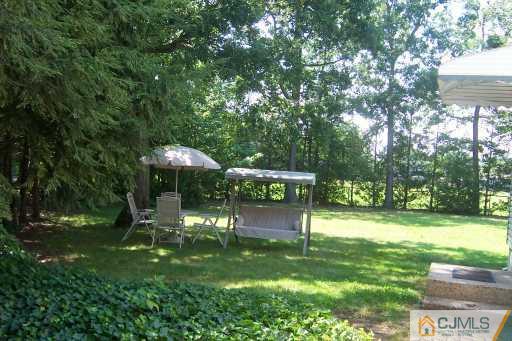 30 Ferris Road Edison, NJ 08817 - Photo 5 of 6