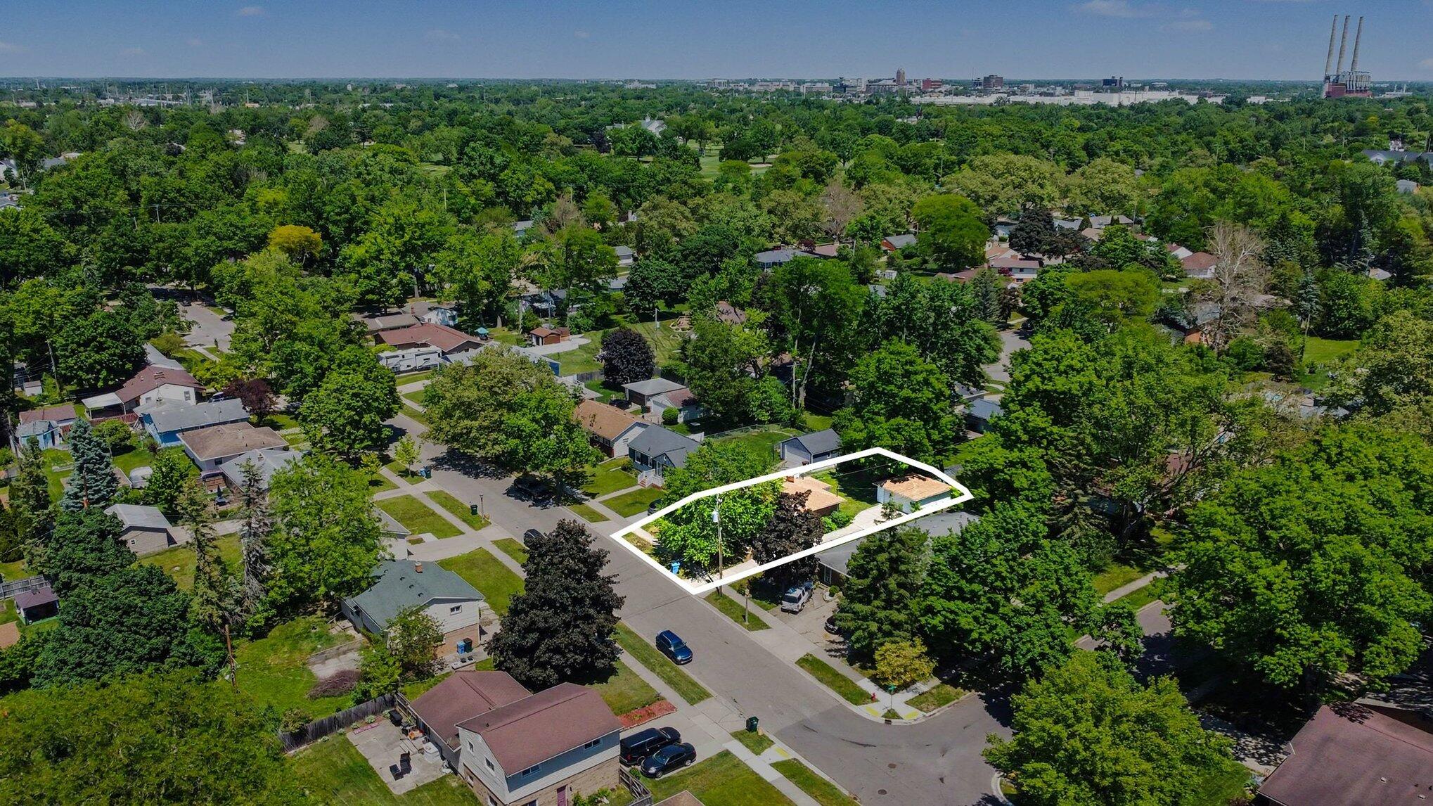 2117 Edwin Place Lansing, MI 48911 - Photo 10 of 37 031_file_8268