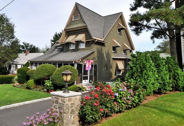 11 Stearns Street Swampscott, MA 01907 - Photo 1 of 26