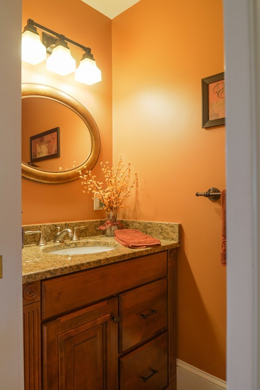 11 Stearns Street Swampscott, MA 01907 - Photo 14 of 26