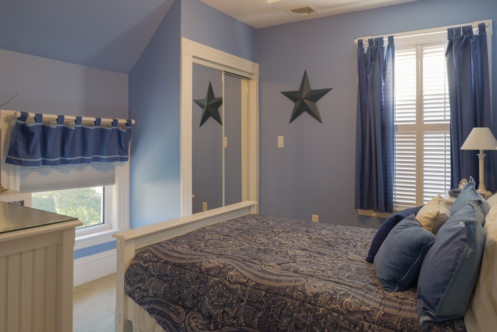 11 Stearns Street Swampscott, MA 01907 - Photo 17 of 26
