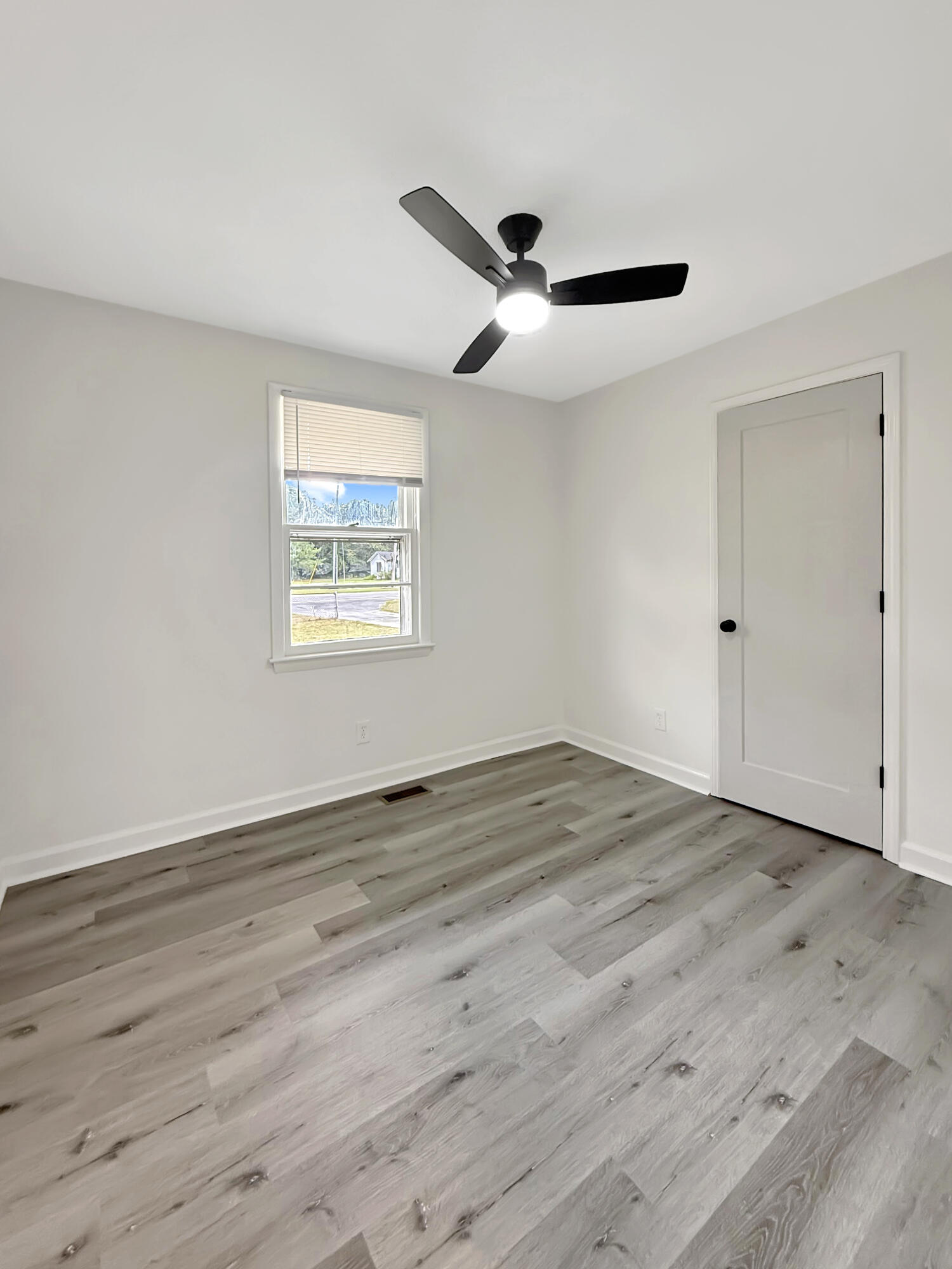 1609 Cannon Bridge Road Cordova, SC 29039 - Photo 22 of 30 IMG_0074