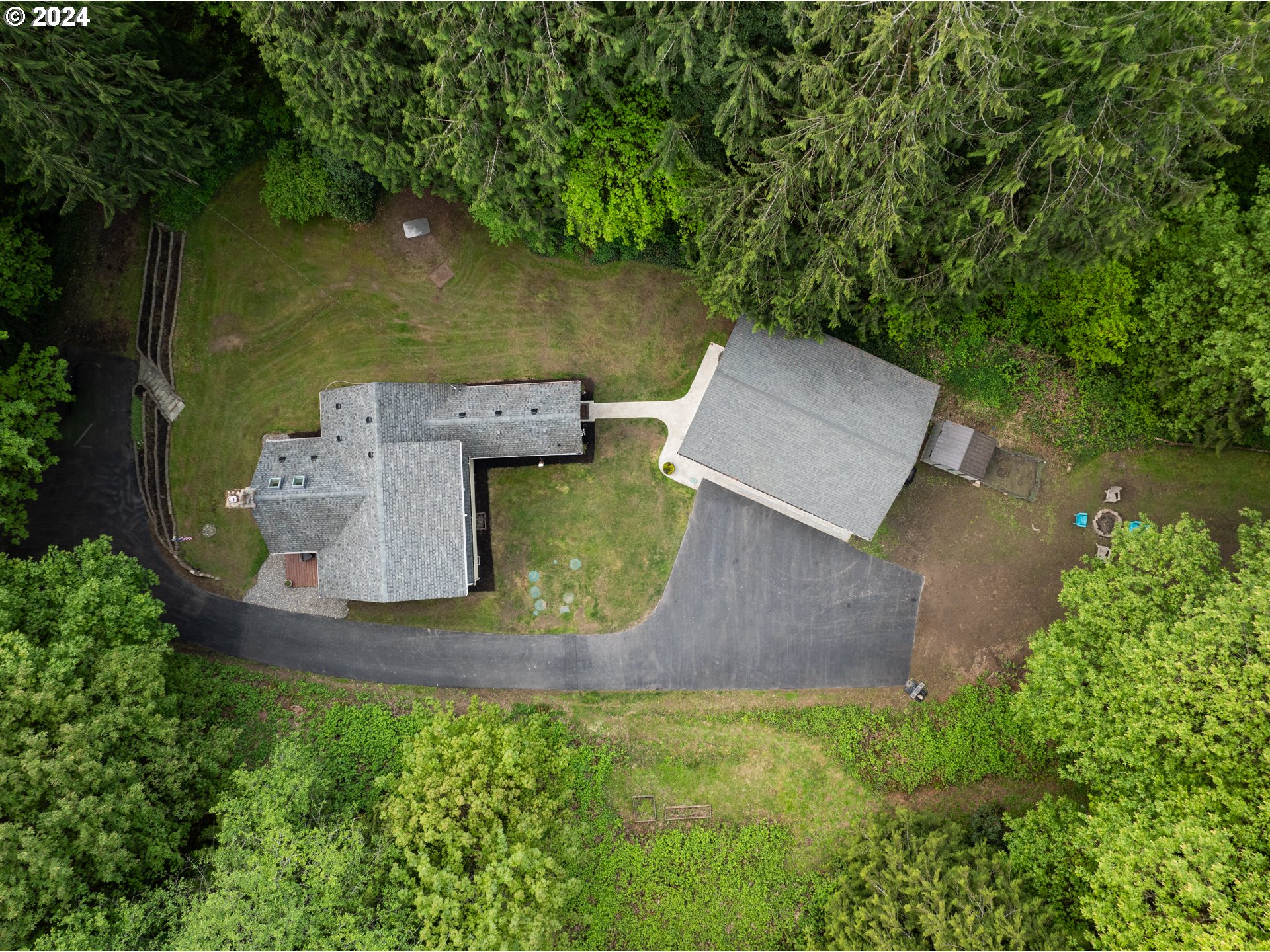 631 Clark Creek Road Longview, WA 98632 - Photo 31 of 40 an aerial view of a house with a yard