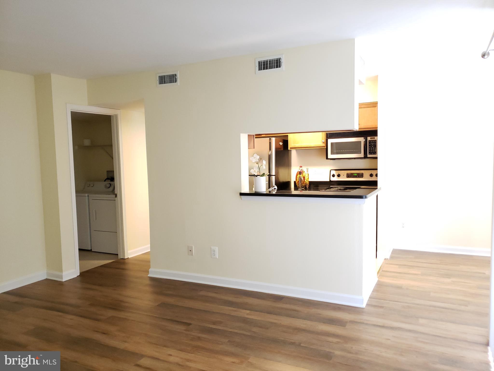 1706 Ascot Way, Unit B Reston, VA 20190 - Photo 31 of 31 Open floor plan