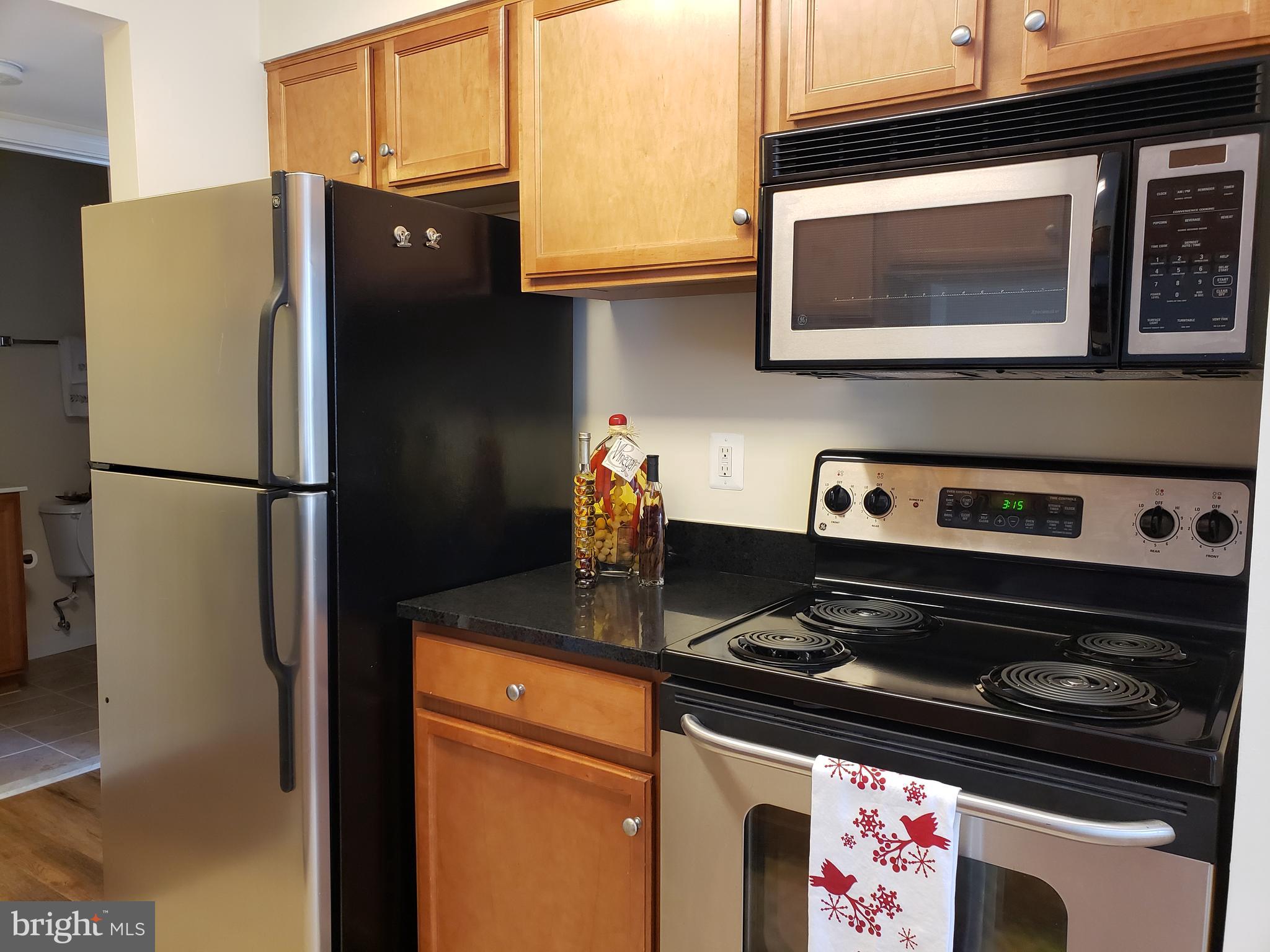 1706 Ascot Way, Unit B Reston, VA 20190 - Photo 8 of 31 Kitchen