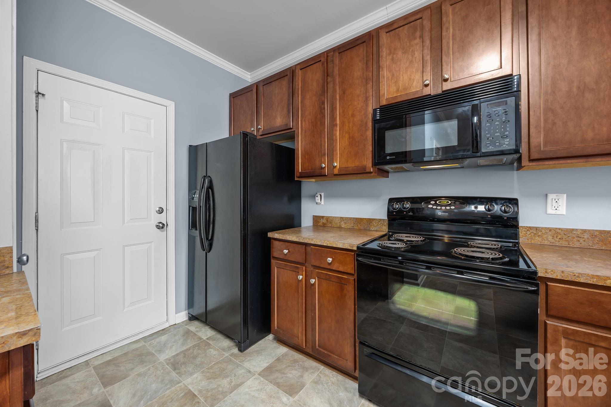 4721 David Cox Road Charlotte, NC 28269 - Photo 12 of 46