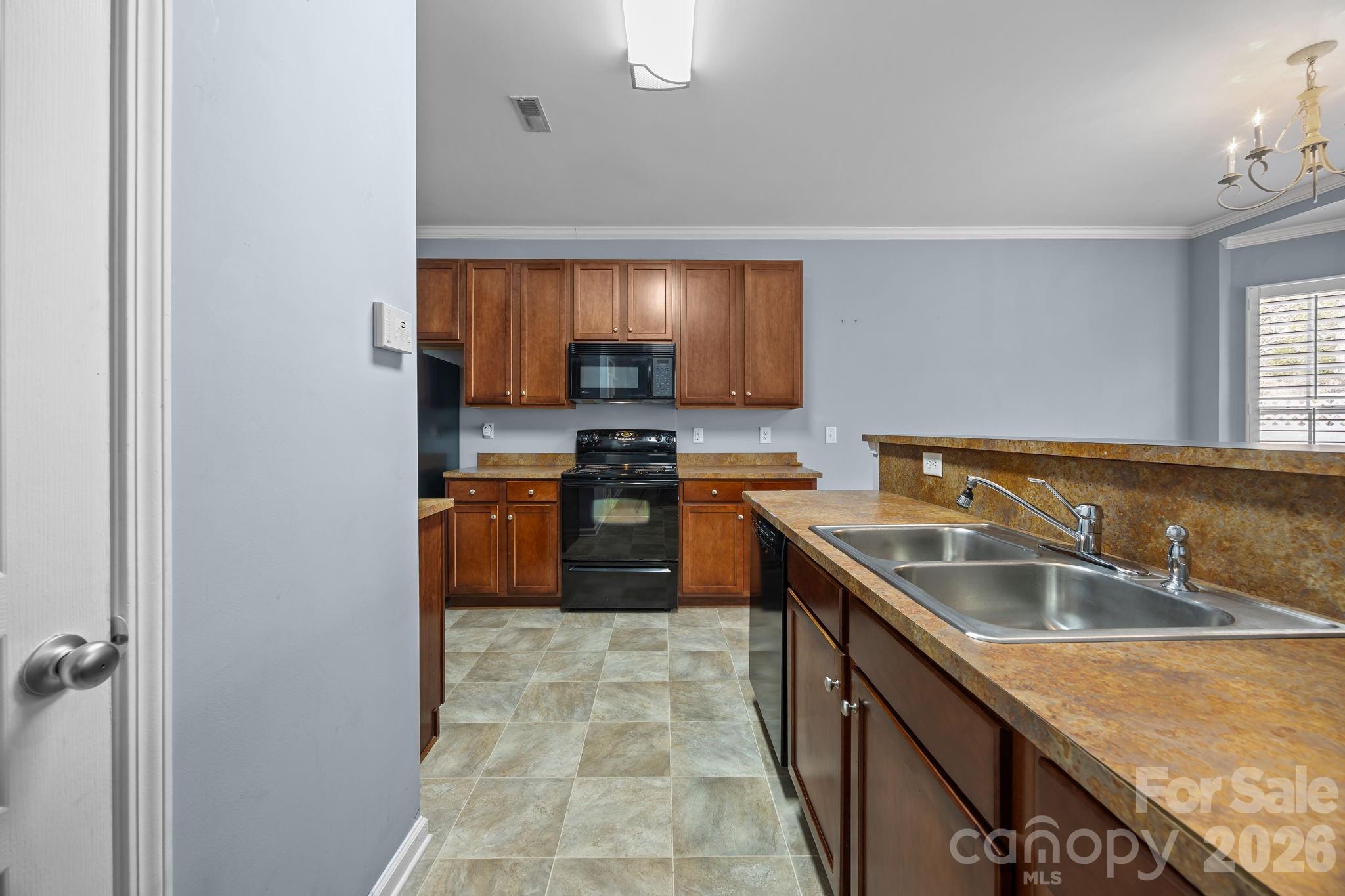 4721 David Cox Road Charlotte, NC 28269 - Photo 13 of 46