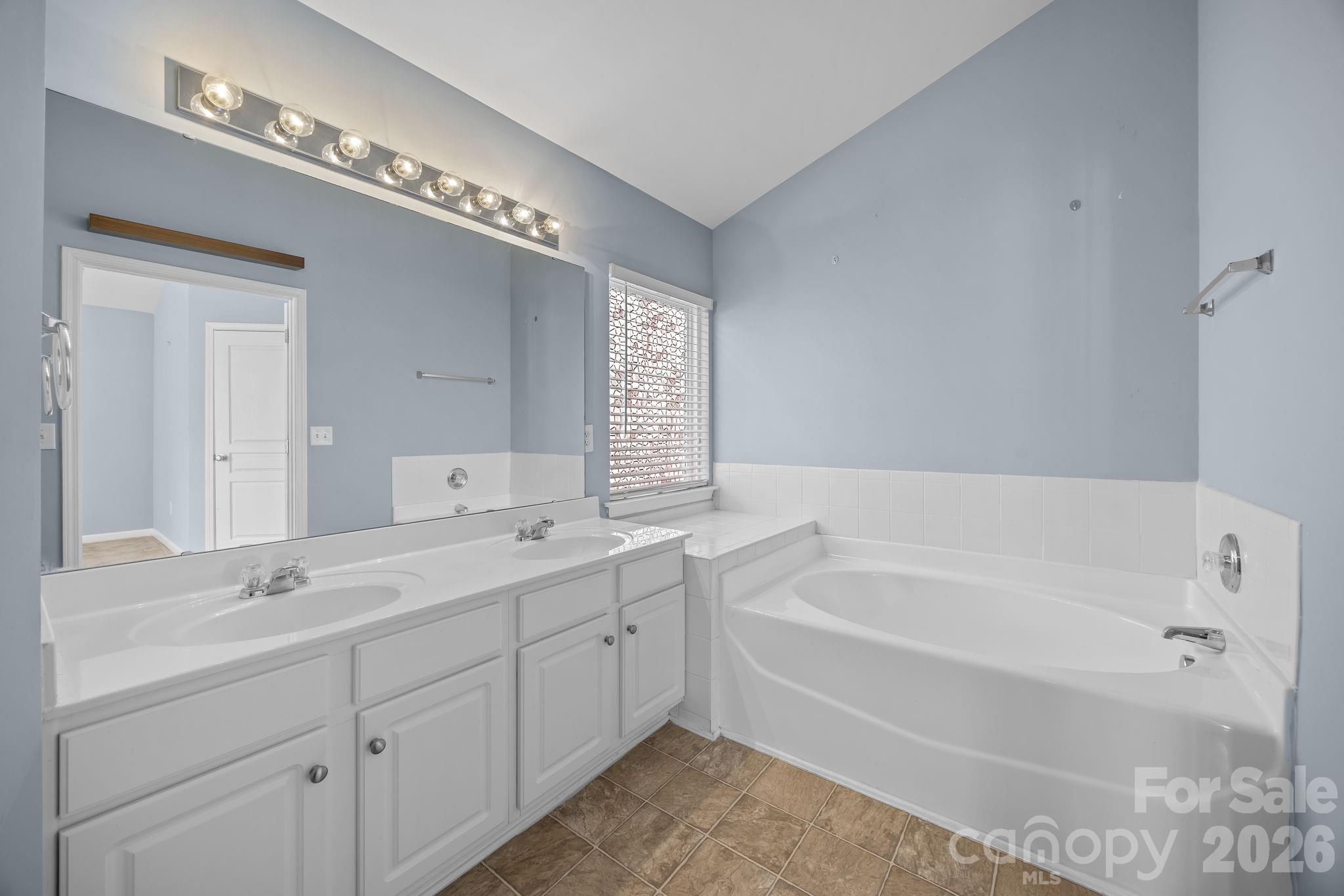 4721 David Cox Road Charlotte, NC 28269 - Photo 22 of 46