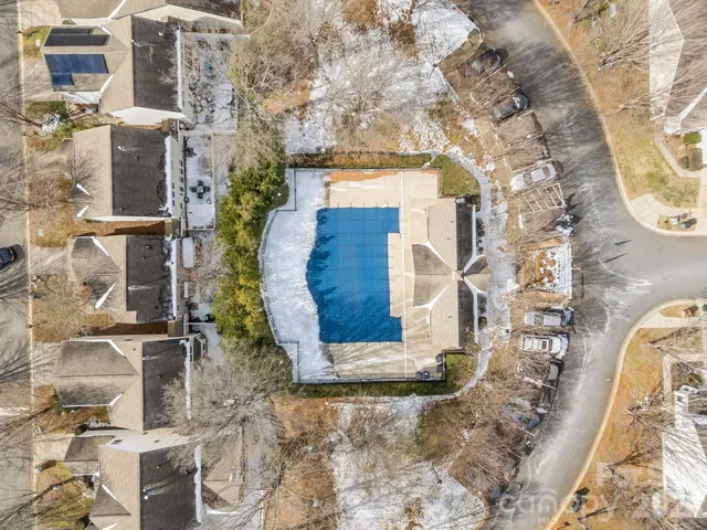 $325,000 | 4721 David Cox Road, Charlotte, NC 28269