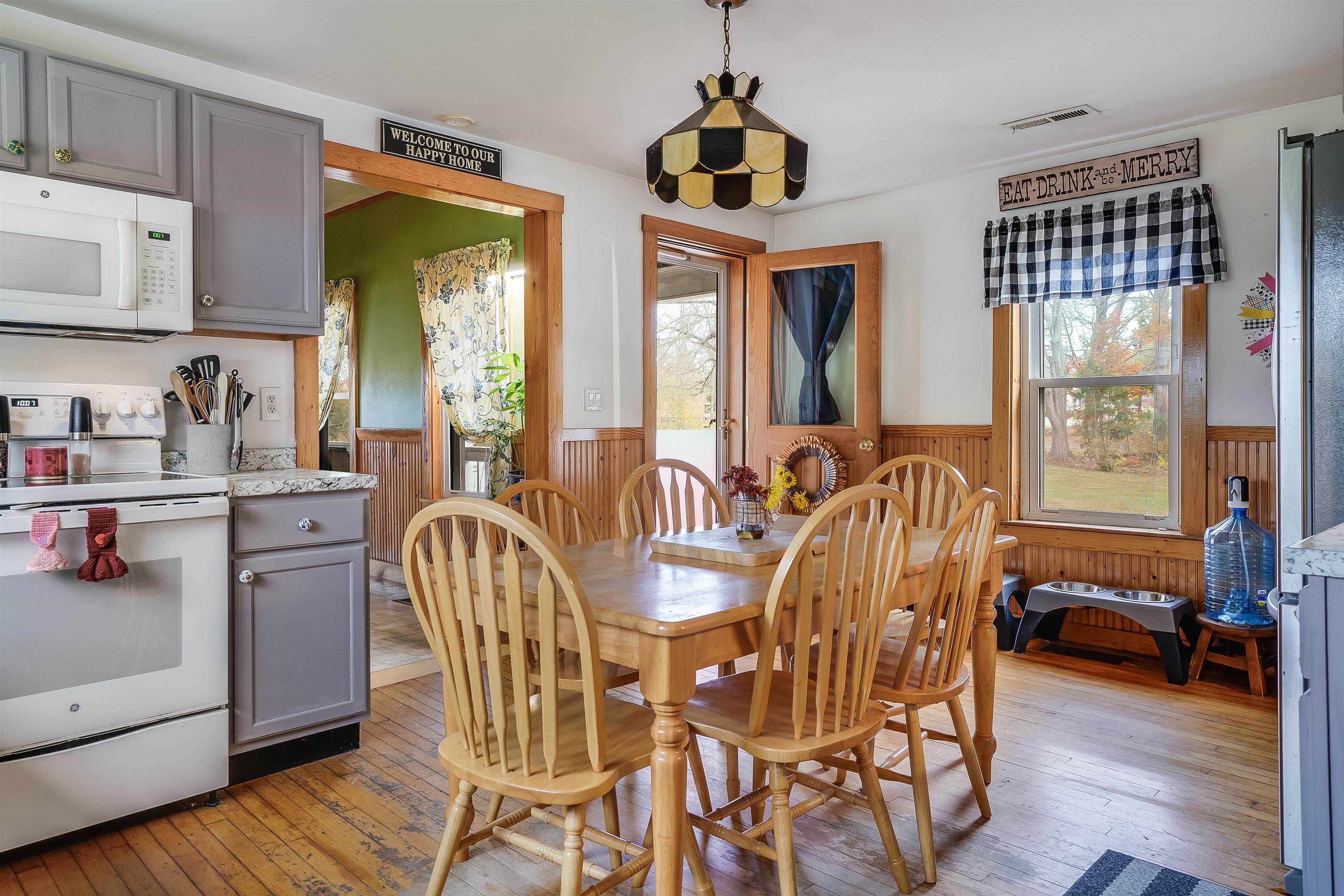 44 Osgood Road Milford, NH 03055 - Photo 11 of 37