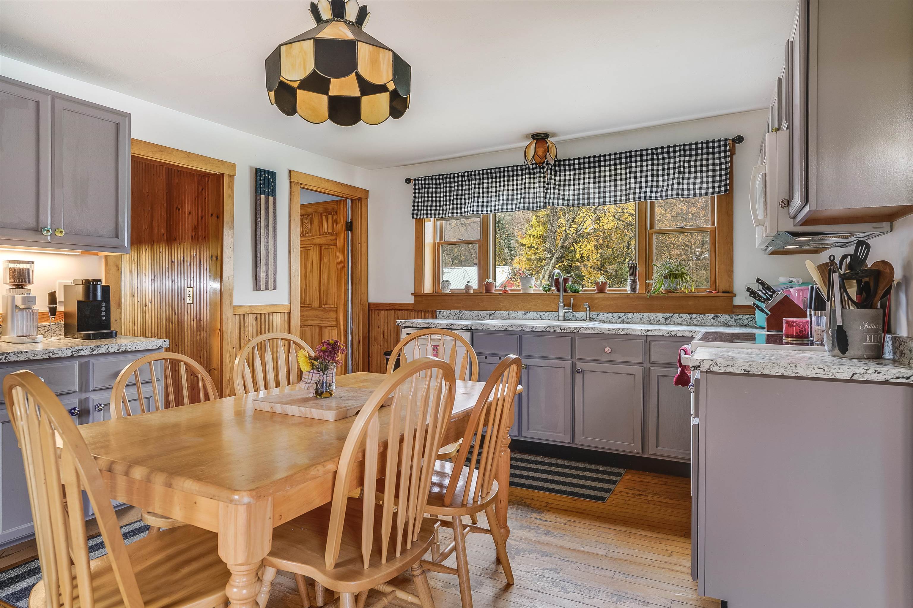 44 Osgood Road Milford, NH 03055 - Photo 13 of 37