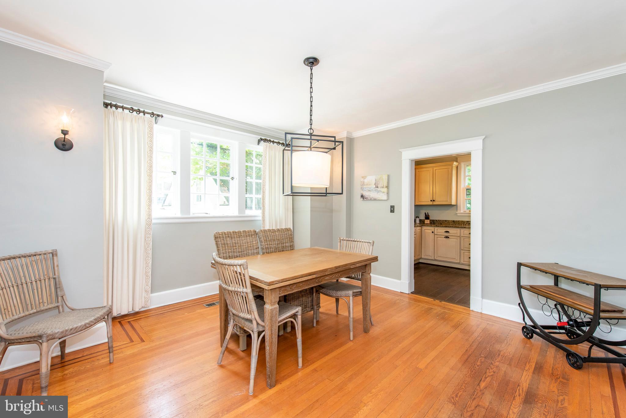 609 Stoneleigh Road Baltimore, MD 21212 - Photo 14 of 46 Dining Room