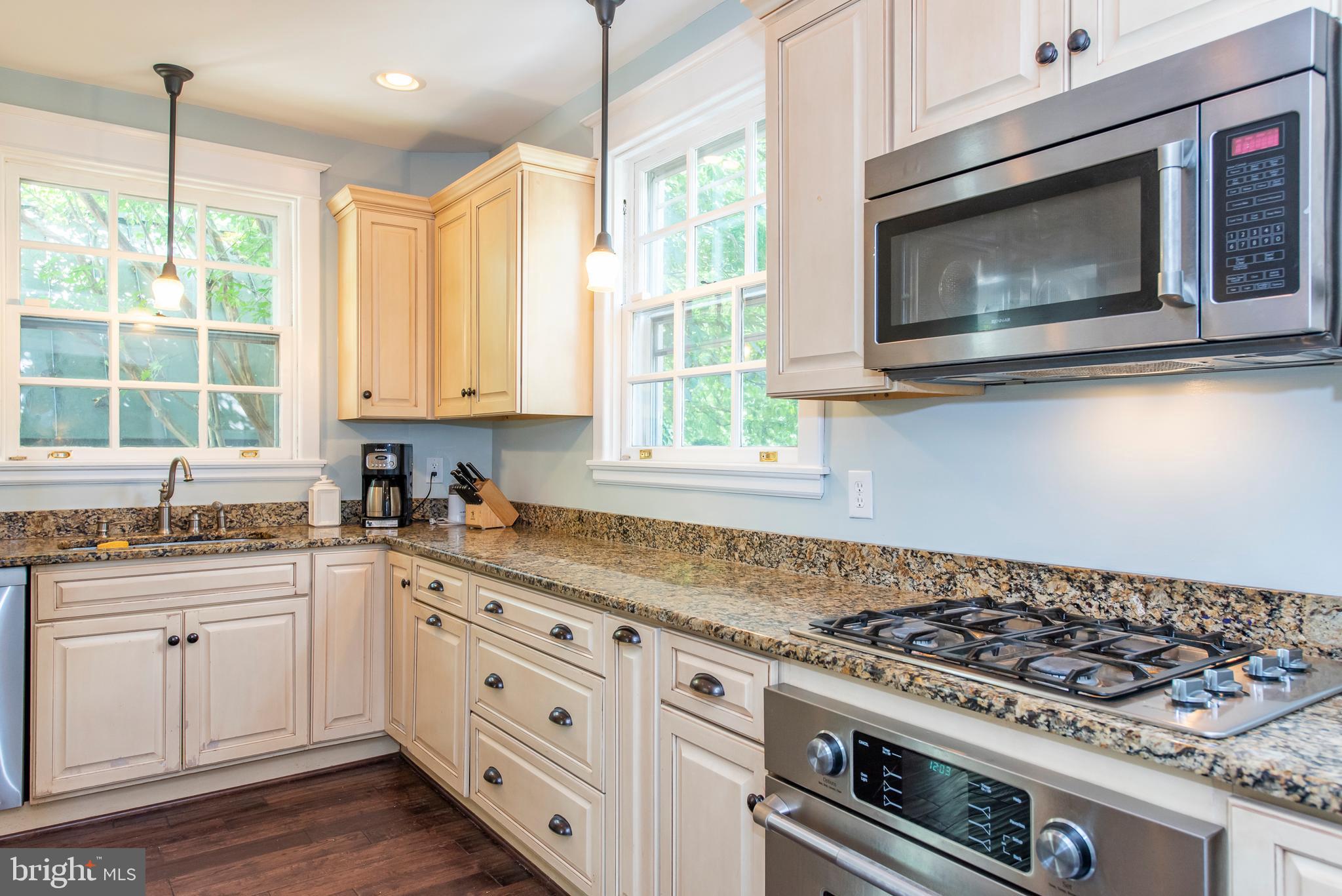 609 Stoneleigh Road Baltimore, MD 21212 - Photo 18 of 46 Kitchen