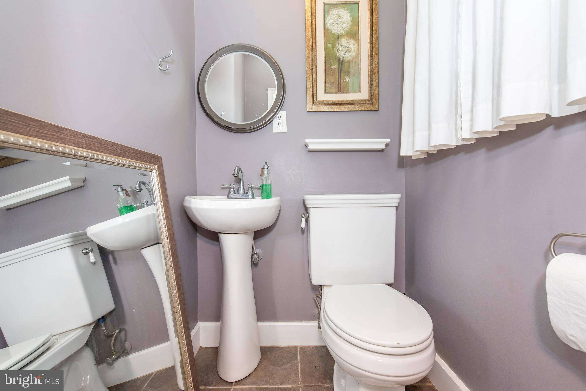 609 Stoneleigh Road Baltimore, MD 21212 - Photo 46 of 46 Half Bath