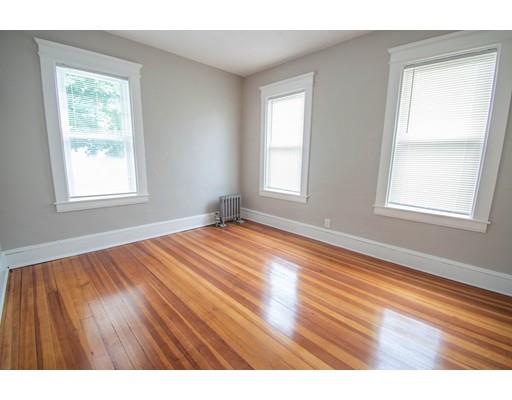 514 Newbury Street Springfield, MA 01104 - Photo 12 of 16 Gallery Image 12