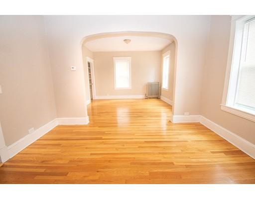 514 Newbury Street Springfield, MA 01104 - Photo 4 of 16 Gallery Image 4