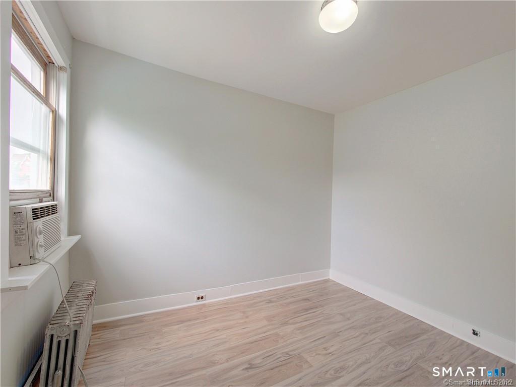 251 Williams Street, Unit 2 New London, CT 06320 - Photo 15 of 19